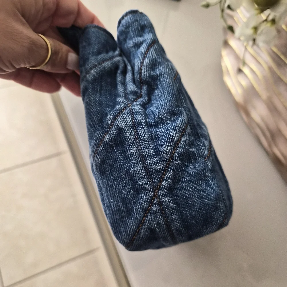 Denim Squared Tabby - Picture 10 of 10